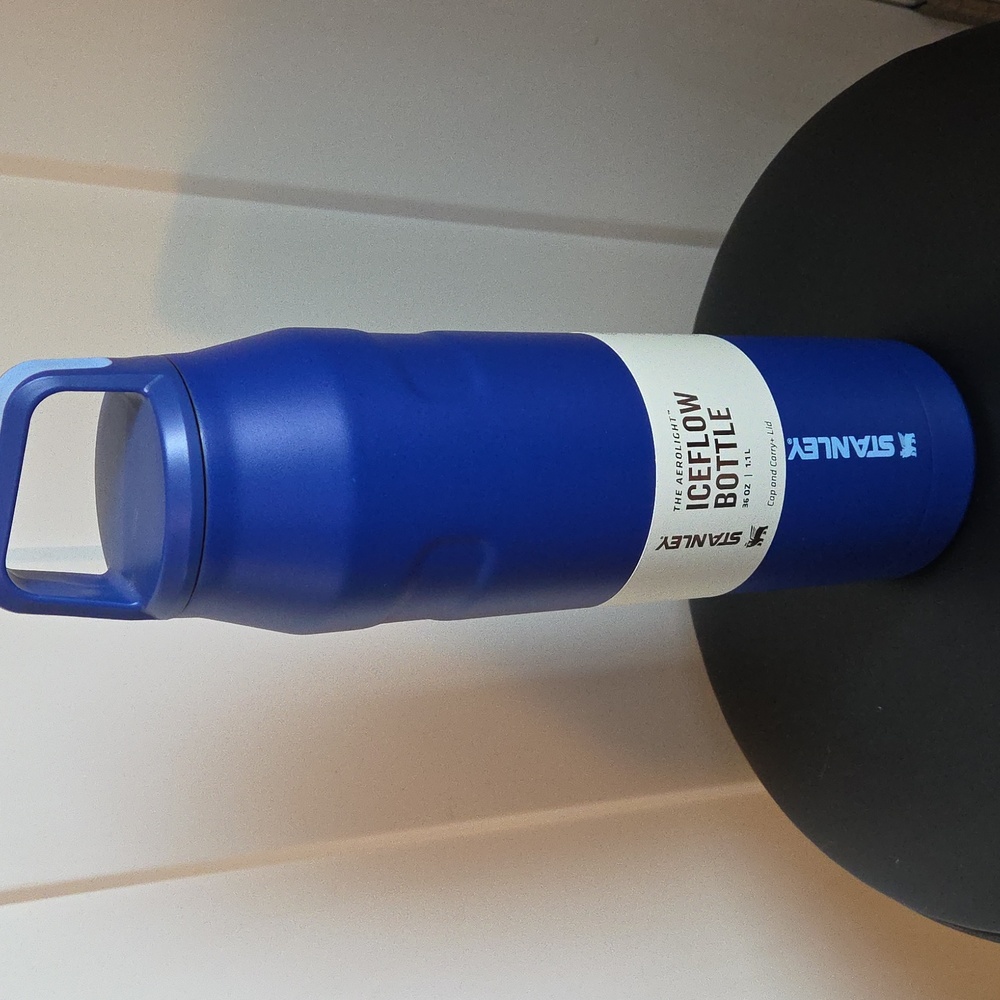 Stanley IceFlow Bottle